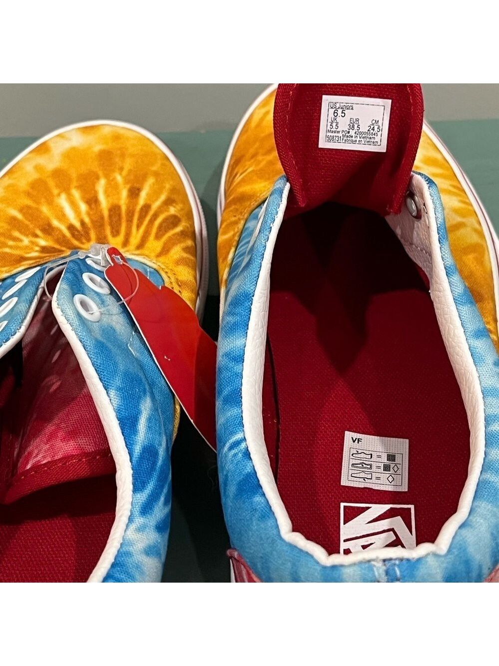NWT Vans Era Juniors 6.5 Tie-Dye Sneakers - Picture 8 of 10